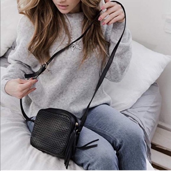 ⭐️LAST 1!⭐️Summer & Rose Black Crossbody Laser-Cut - Picture 3 of 6